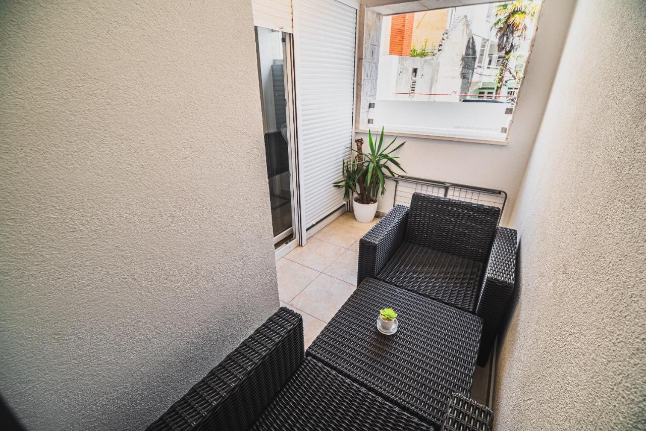 Downtown Park Apartments With Balcony Водице Екстер'єр фото